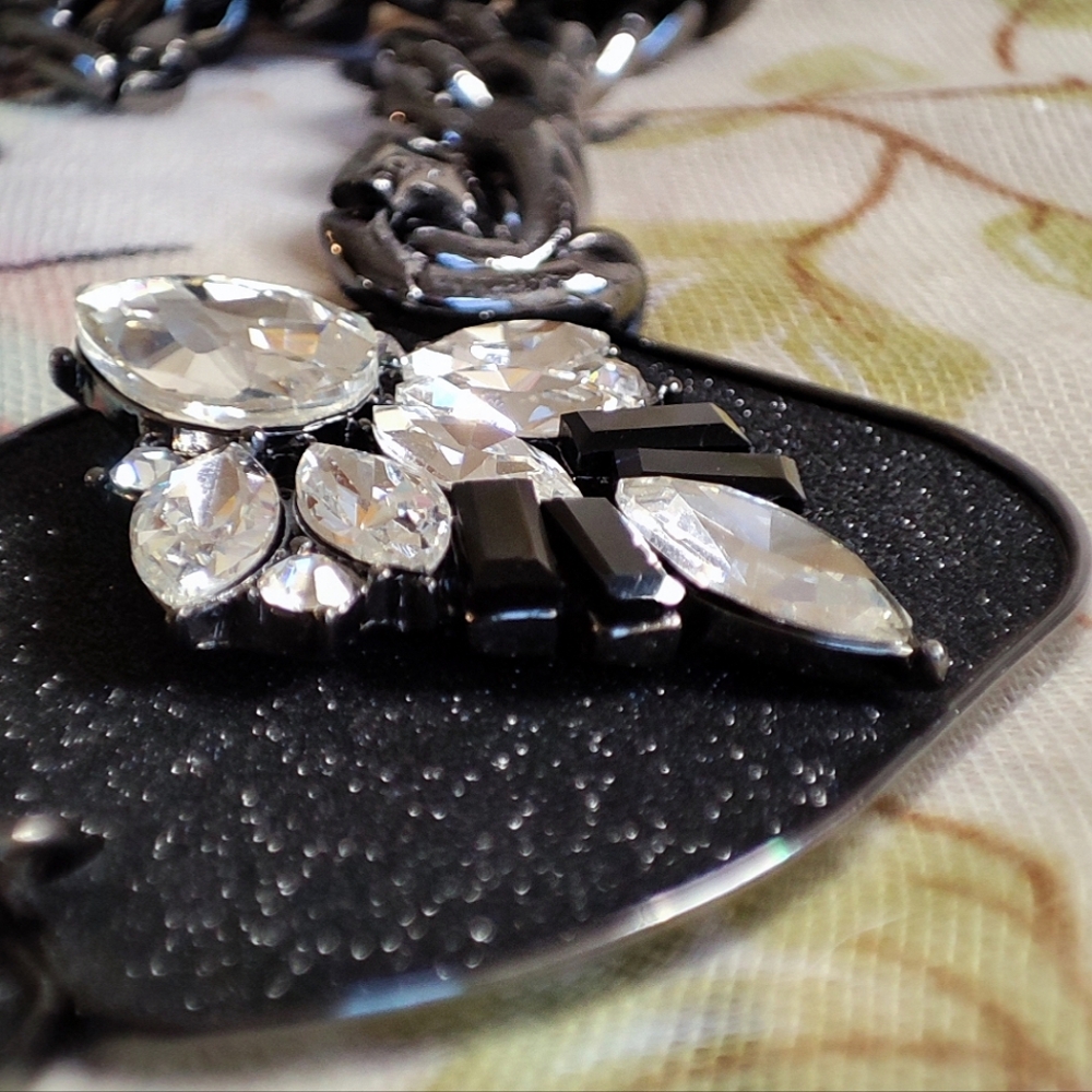 Allen B Schwartz ABS Black Shimmery Acrylic Clear Rhinestone Statement Necklace - Picture 8 of 12